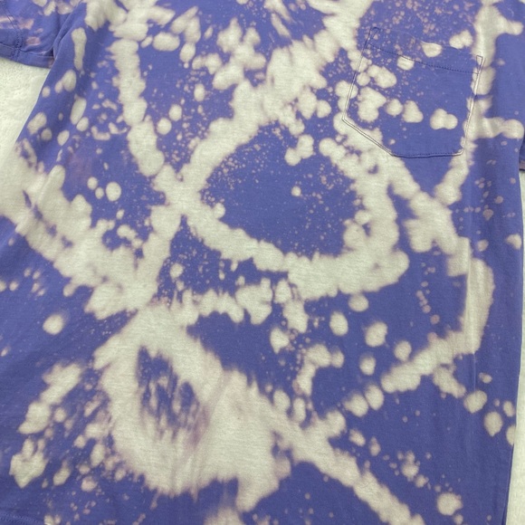 J Crew Men's Tee Medium Slim Fit Pocket Purple Bleach Custom Washed Jersey - Picture 5 of 5